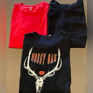 Men’s XL T-Shirt Bundle Mossy Oak Graphic Tee Pocket Tee Red Black Lot of 3